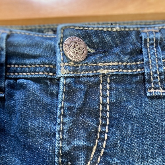 Silver Jeans | Aiko Super Stretch Mid Boot - W29/L30. Medium Wash - Picture 4 of 9